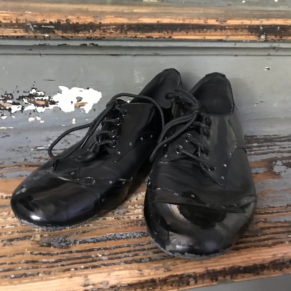 Black wingtip/spat style dance shoes - Picture 7 of 8